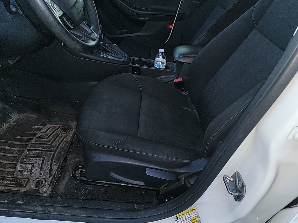 Used 2017 Ford Focus SE image 27