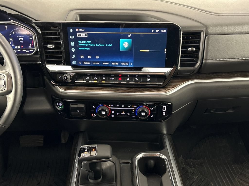 Used 2025 Chevrolet Silverado 1500 LT Trail Boss w/ Convenience Package II AWD/4WD image 33