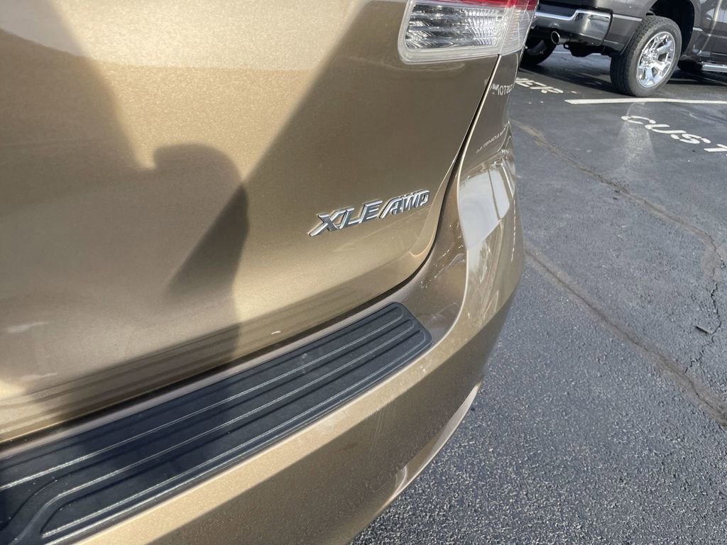 Used 2013 Toyota Venza XLE w/ XLE Premium Pkg image 6