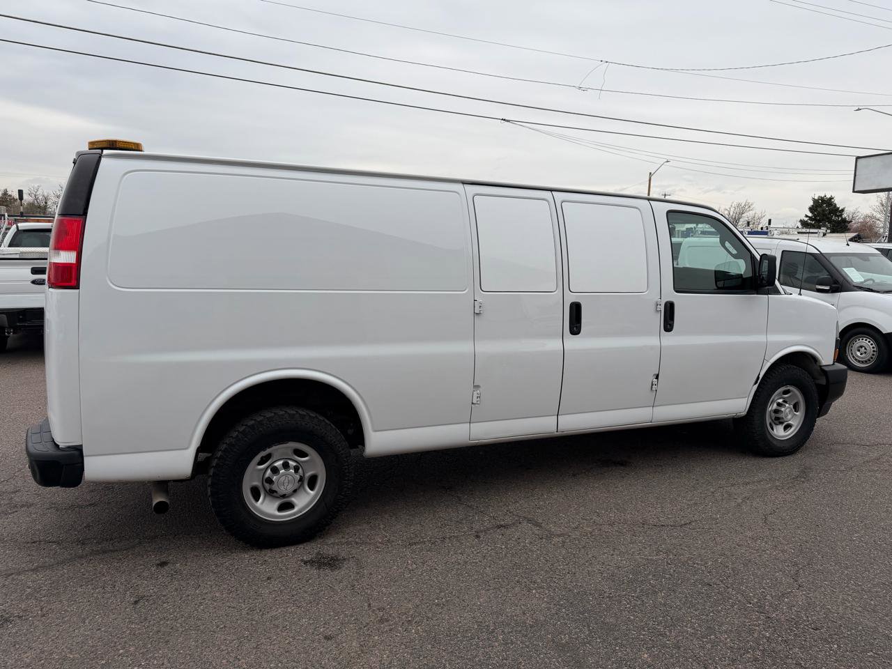 Used 2020 Chevrolet Express 2500 Extended w/ Communications Package RWD image 10