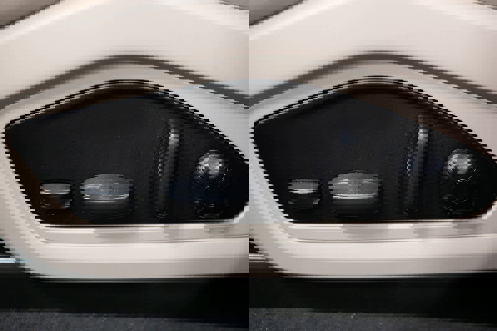 Certified 2024 Porsche Taycan image 17