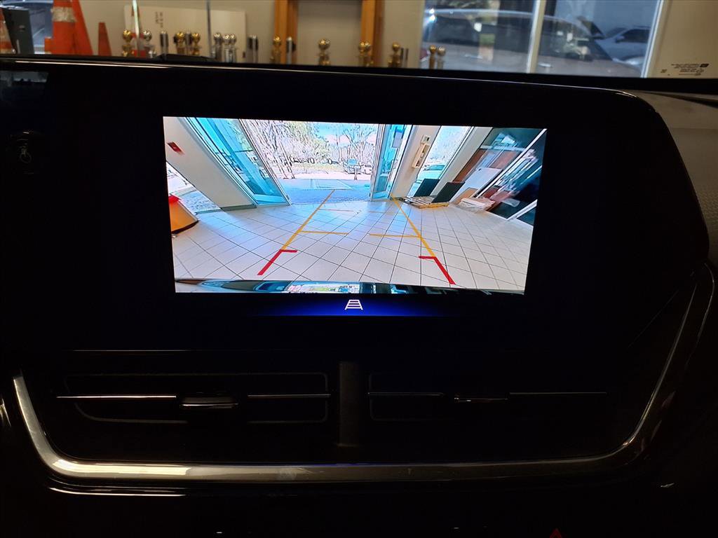 Used 2024 Chevrolet Trax RS w/ Sunroof Package image 24