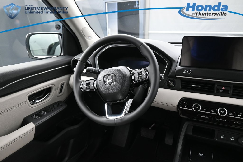 New 2026 Honda Pilot Touring image 33