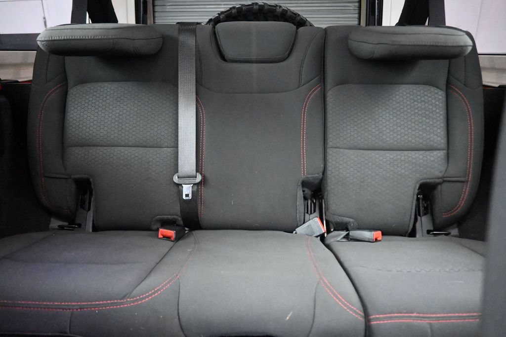 Used 2020 Jeep Wrangler Unlimited Rubicon AWD/4WD image 25