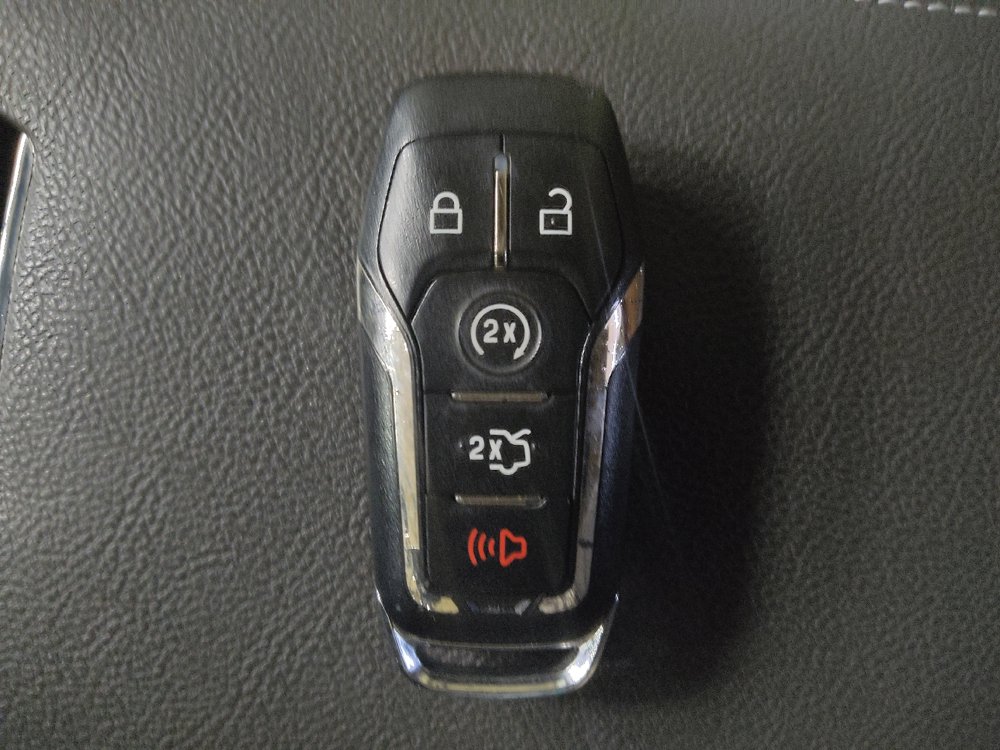 Used 2015 Lincoln MKZ w/ Equipment Group 102A Reserve FWD image 32