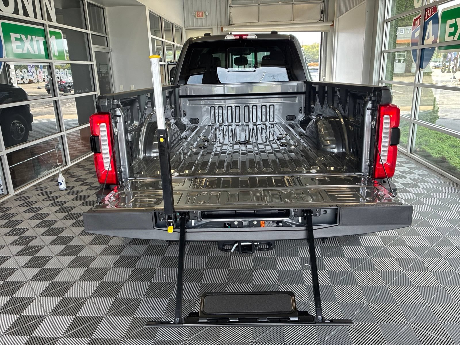 New 2027 Ford F350 XL w/ STX Appearance Package AWD/4WD image 11