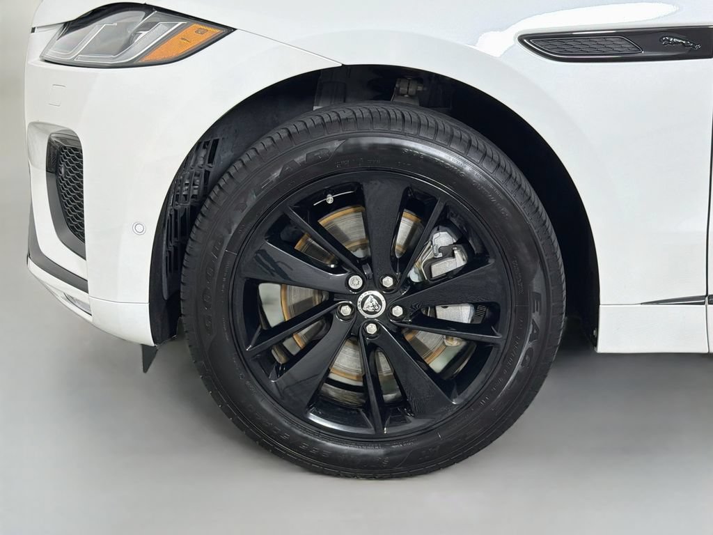 Used 2026 Jaguar F-PACE R-Dynamic S AWD/4WD image 33