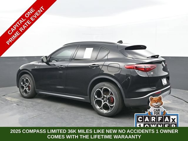 Used 2022 Alfa Romeo Stelvio Ti w/ Active Assist Plus Package AWD/4WD image 4