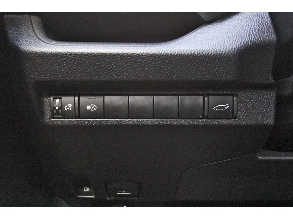 Used 2024 Toyota RAV4 XSE AWD/4WD image 22
