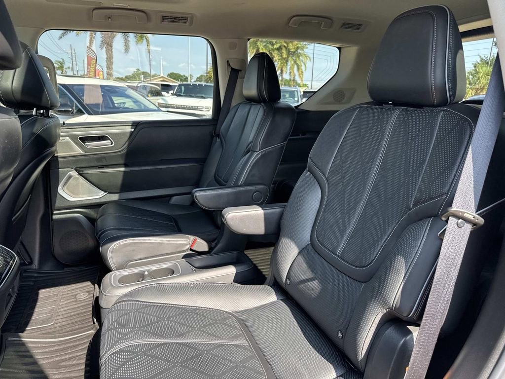 Used 2025 INFINITI QX80 Sensory w/ Exterior Package AWD/4WD image 19