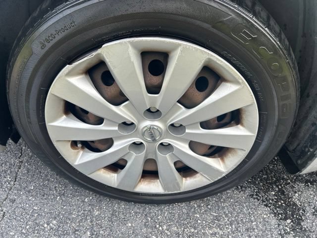 Used 2015 Nissan Sentra SV FWD image 29