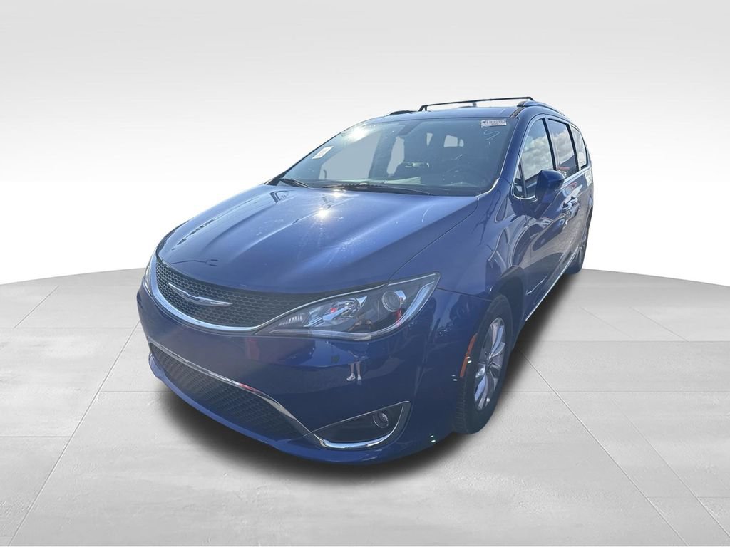 Used 2019 Chrysler Pacifica Touring-L FWD image 6