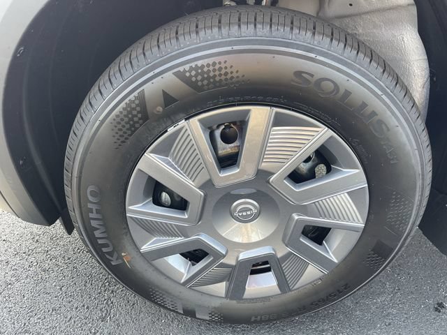 New 2026 Nissan Kicks S FWD image 14