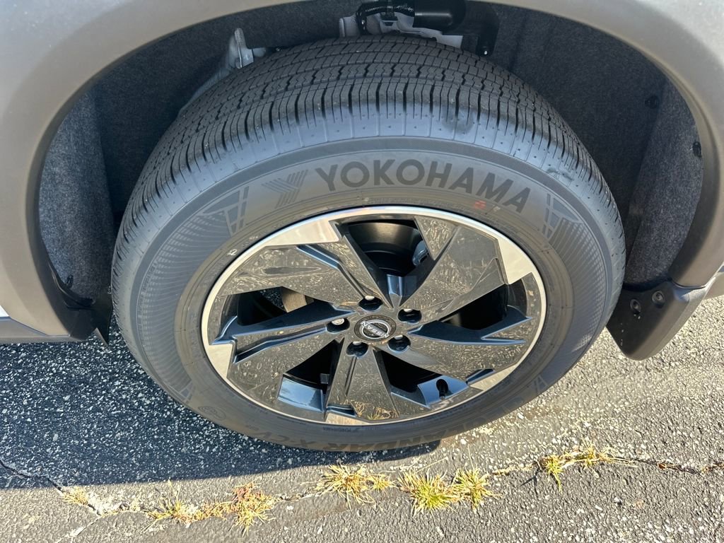 New 2026 Nissan Rogue SV image 35