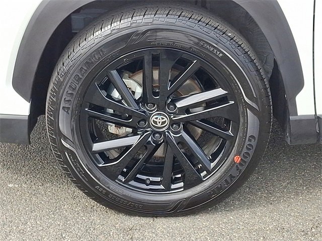 Used 2025 Toyota Corolla Cross AWD Hybrid image 8