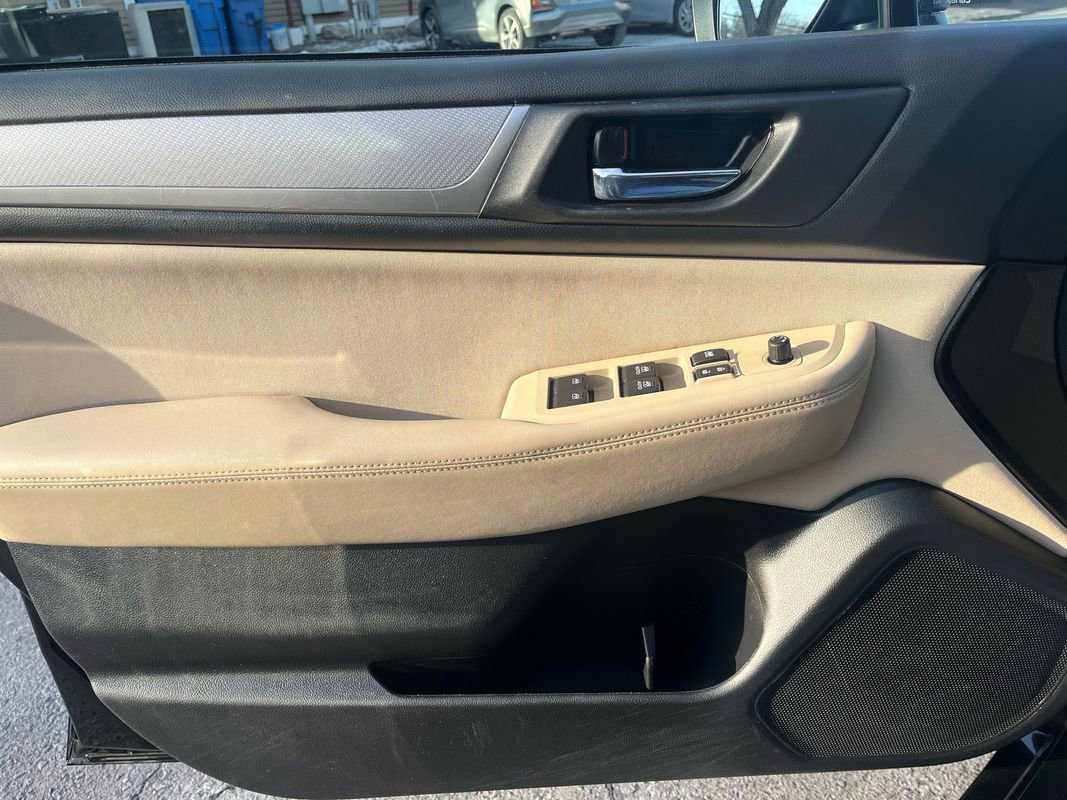 Used 2017 Subaru Legacy 2.5i Premium image 16