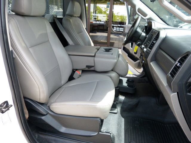 Used 2018 Ford F550 2WD Regular Cab Super Duty image 19