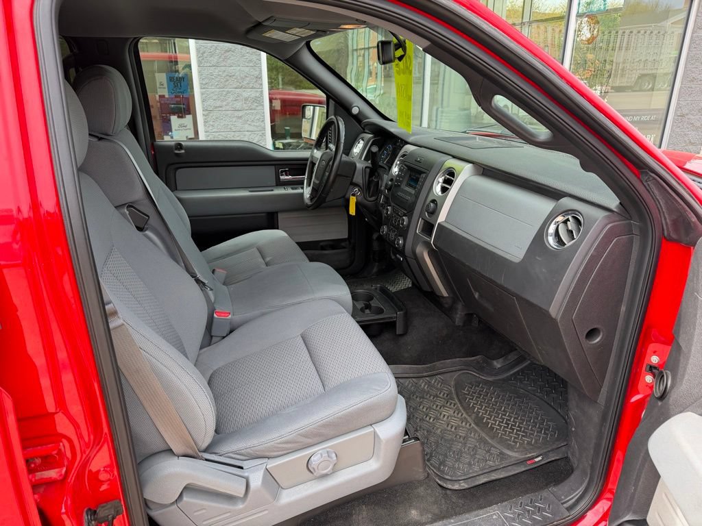 Used 2014 Ford F150 XLT w/ Equipment Group 302A Luxury AWD/4WD image 5