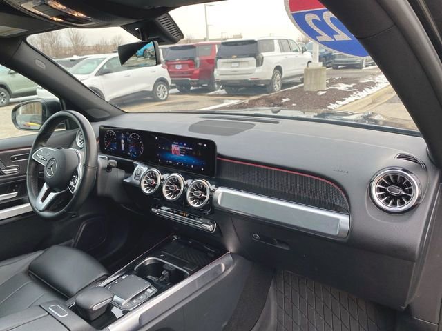 Used 2022 Mercedes-Benz GLB 250 4MATIC image 28