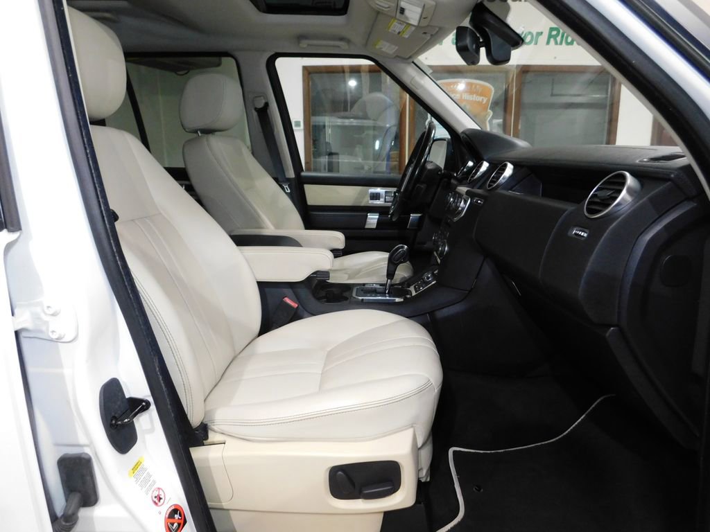 Used 2011 Land Rover LR4 HSE LUX AWD/4WD image 77