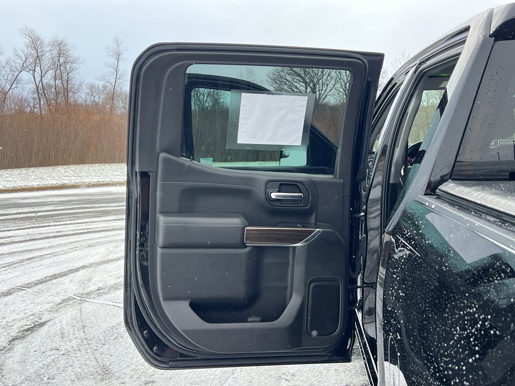 Used 2021 Chevrolet Silverado 1500 LT Trail Boss w/ Convenience Package II image 32