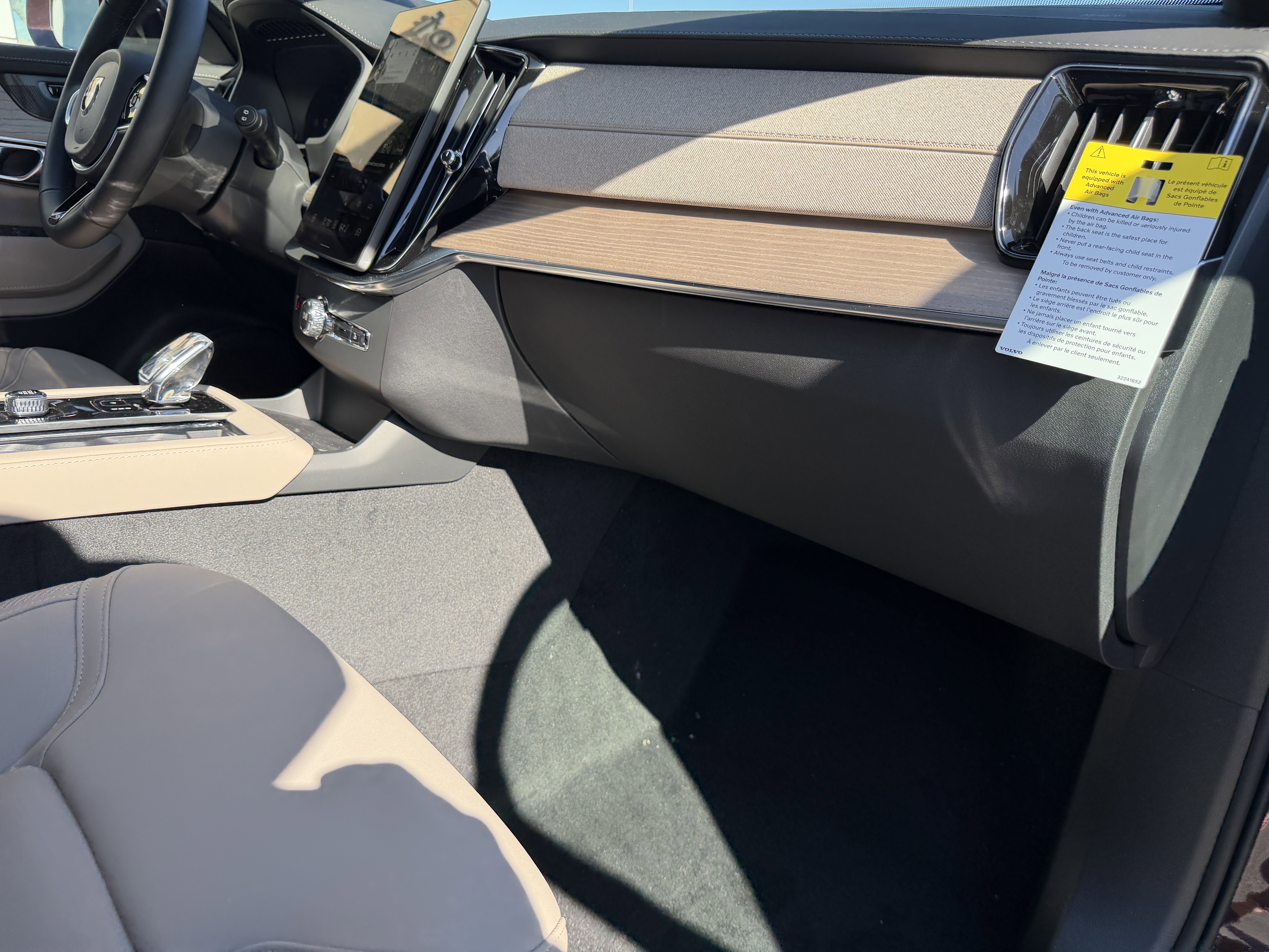 New 2026 Volvo XC90 B6 Plus image 10