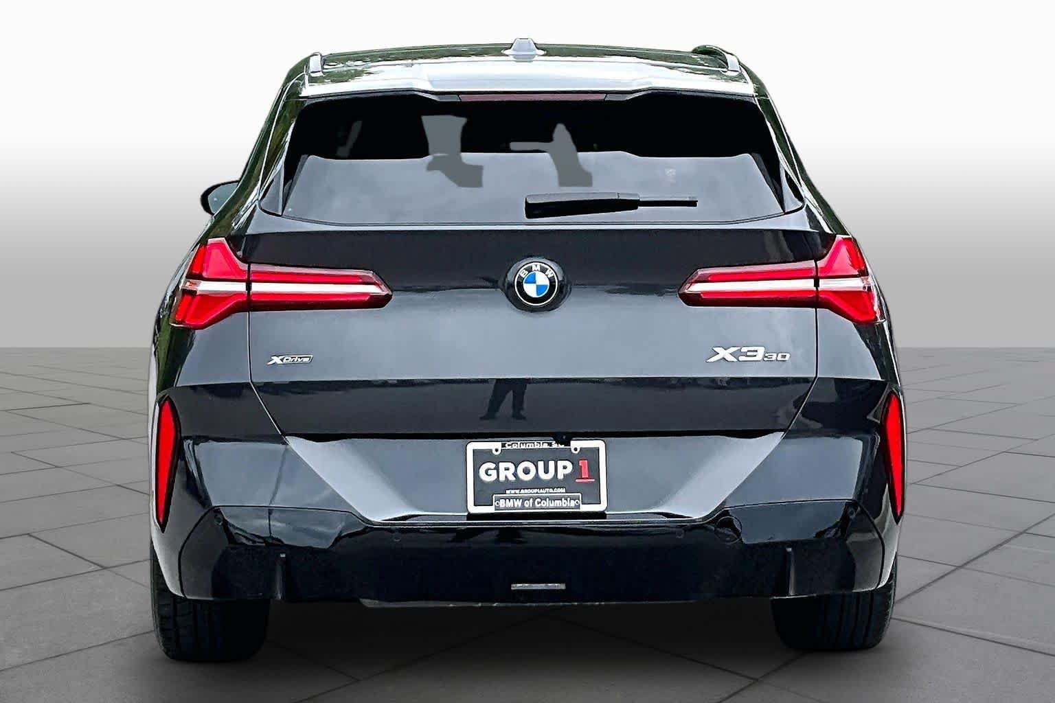 Used 2025 BMW X3 xDrive30i w/ Premium Package AWD/4WD image 4