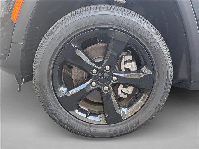 New 2025 Jeep Grand Cherokee L Altitude image 10