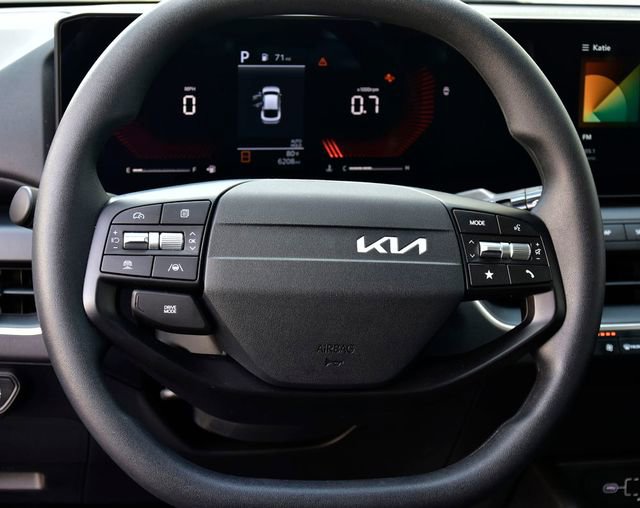 Certified 2025 Kia K4 FWD image 15