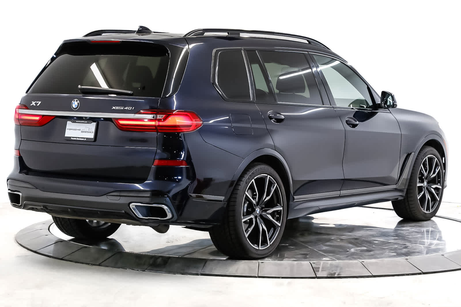 Used 2019 BMW X7 xDrive40i w/ Premium Package AWD/4WD image 9