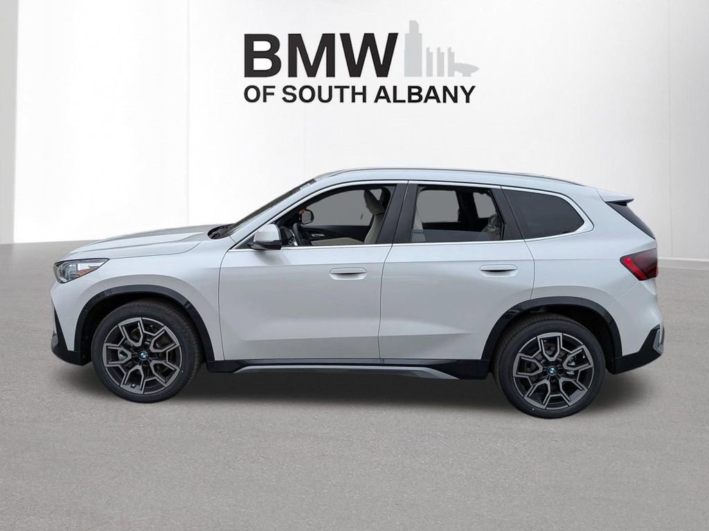 New 2026 BMW X1 xDrive28i w/ Technology Package AWD/4WD image 4
