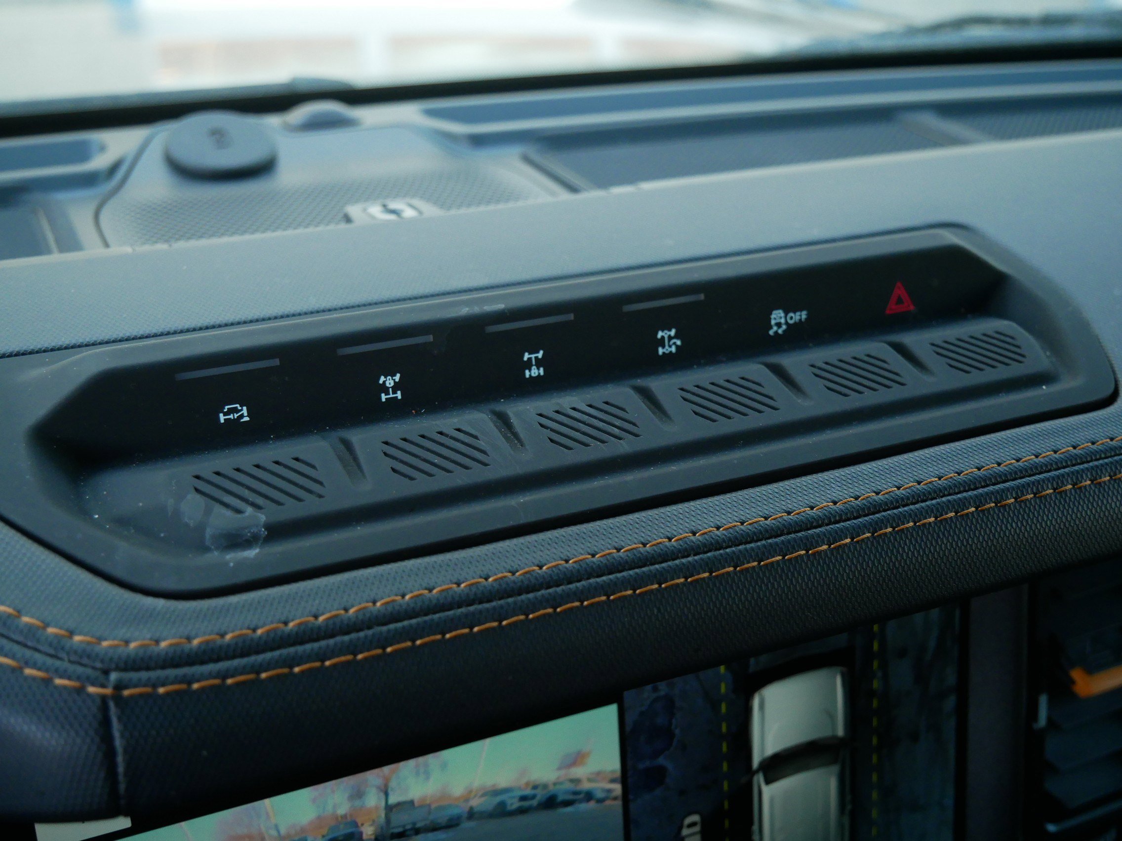 Used 2024 Ford Bronco Badlands image 34