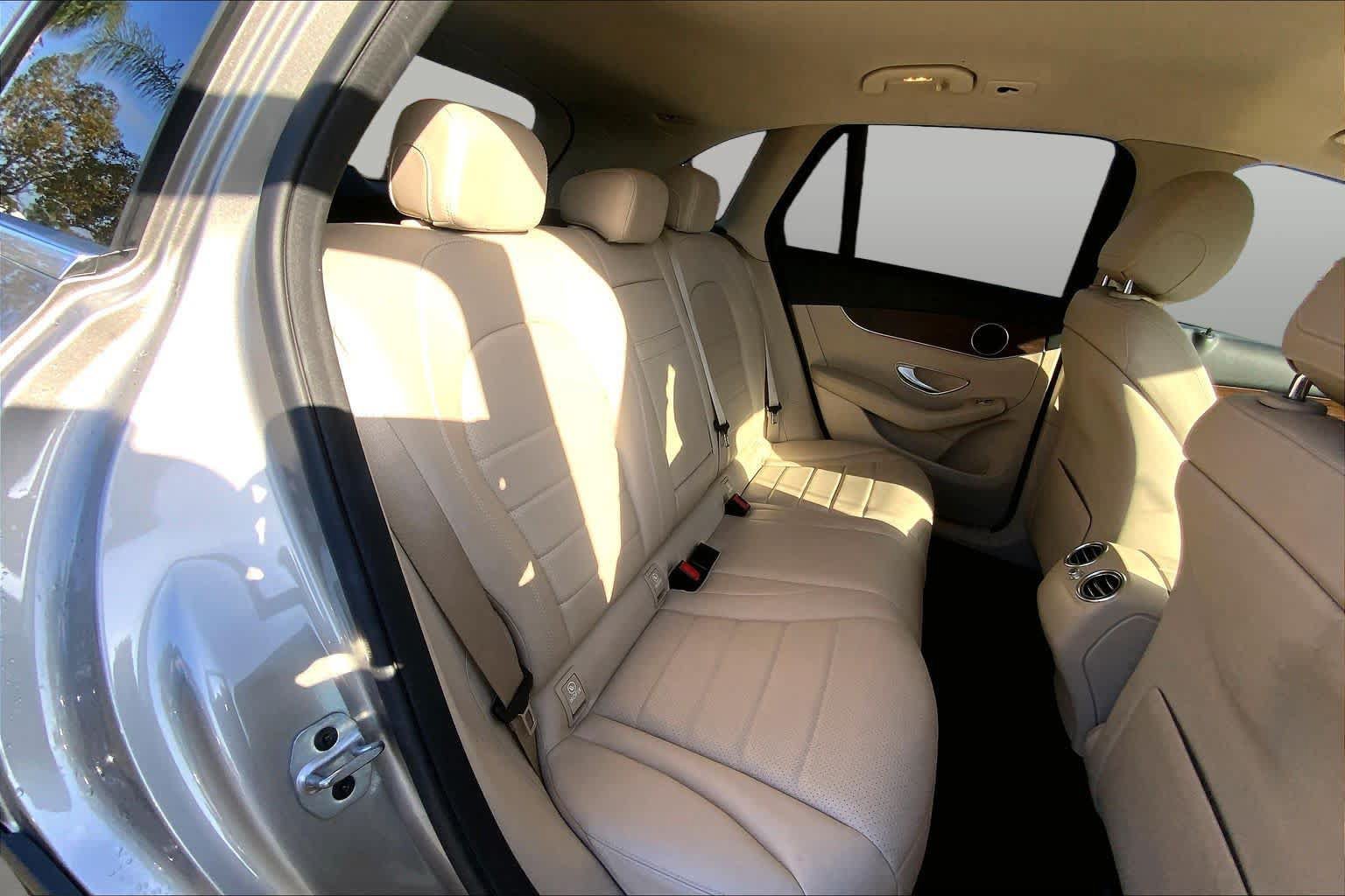 Used 2021 Mercedes-Benz GLC 300 image 19