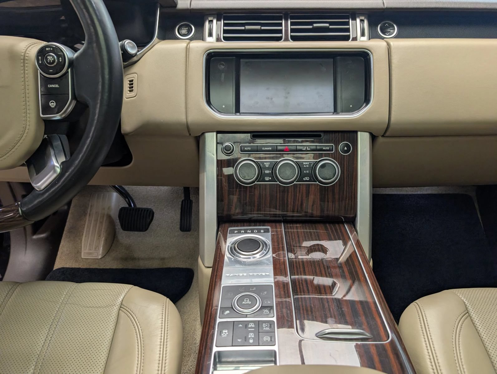 Used 2014 Land Rover Range Rover HSE AWD/4WD image 17