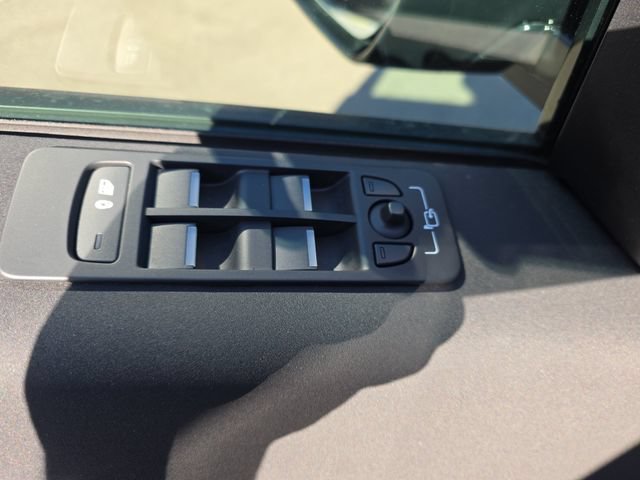 Certified 2025 Land Rover Discovery Sport S AWD/4WD image 30