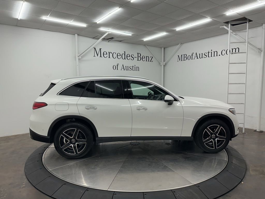 New 2026 Mercedes-Benz GLC 300 image 8