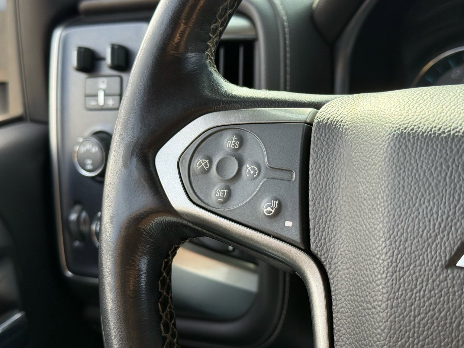 Used 2019 Chevrolet Silverado 2500 LTZ w/ Duramax Plus Package image 30