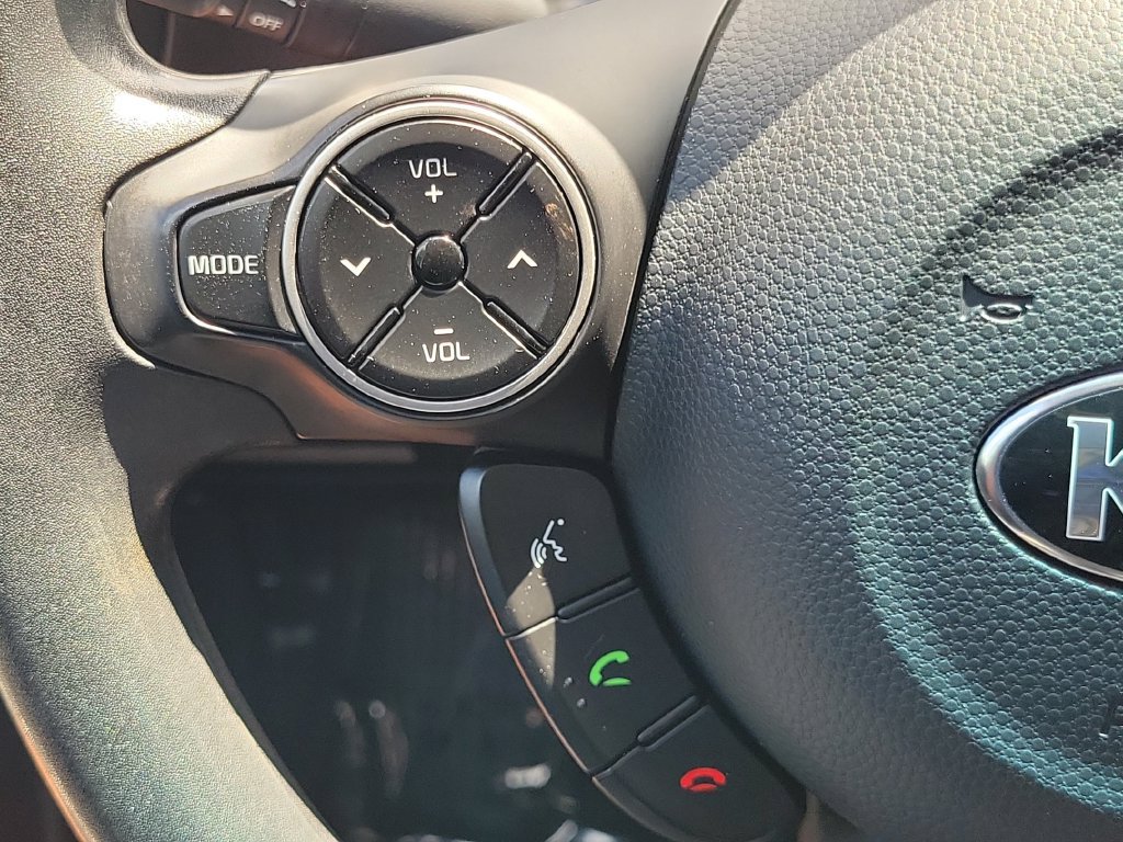 Used 2019 Kia Soul FWD image 29
