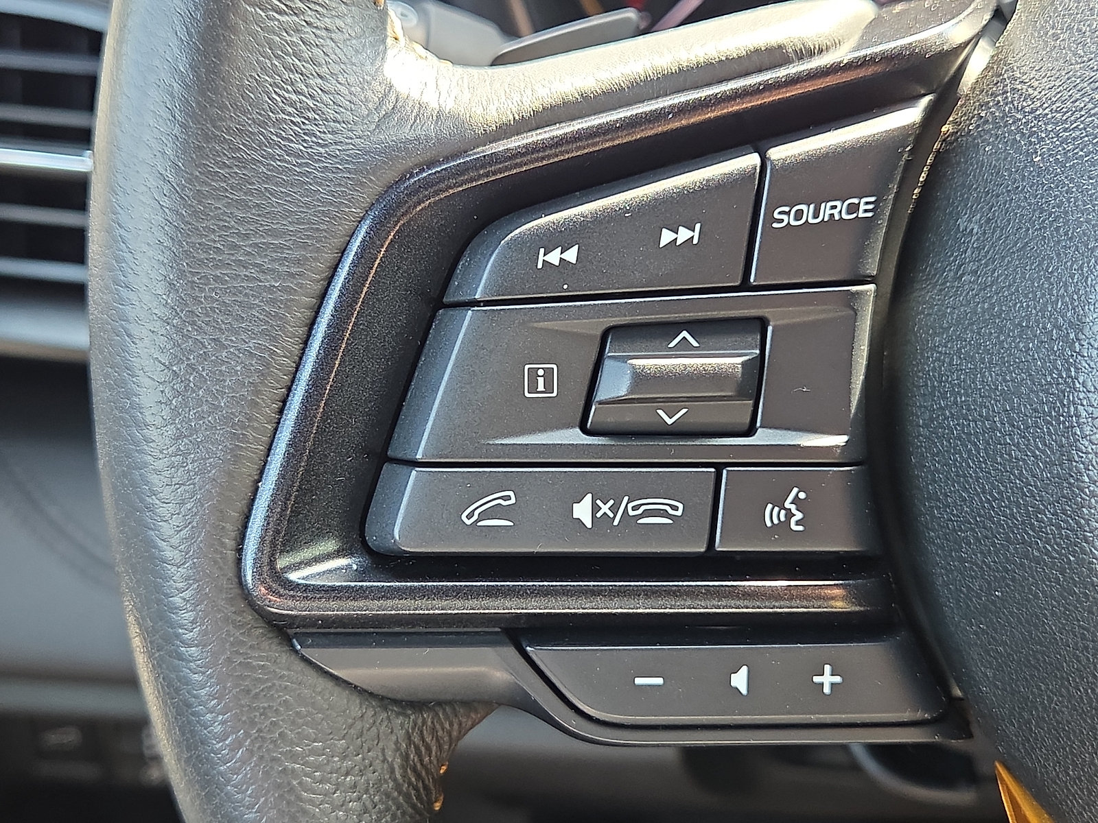Used 2025 Subaru Outback Wilderness AWD/4WD image 21