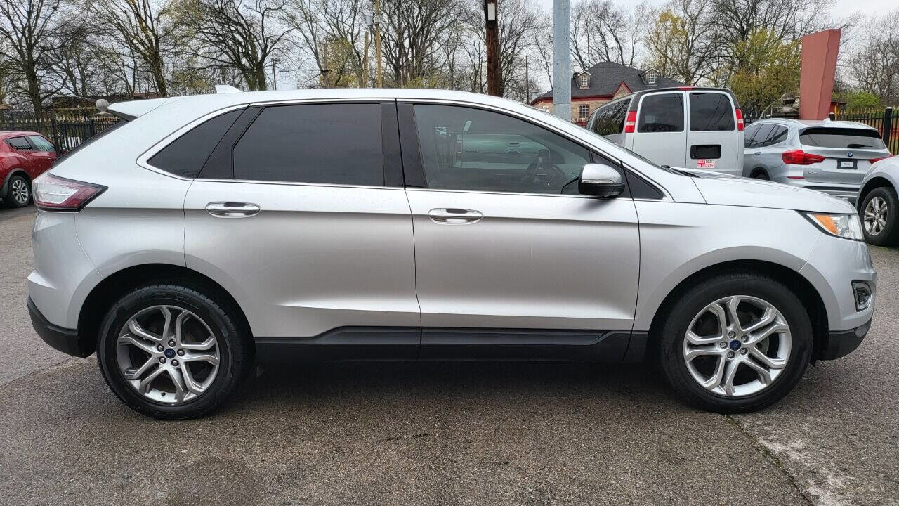 Used 2016 Ford Edge Titanium image 9