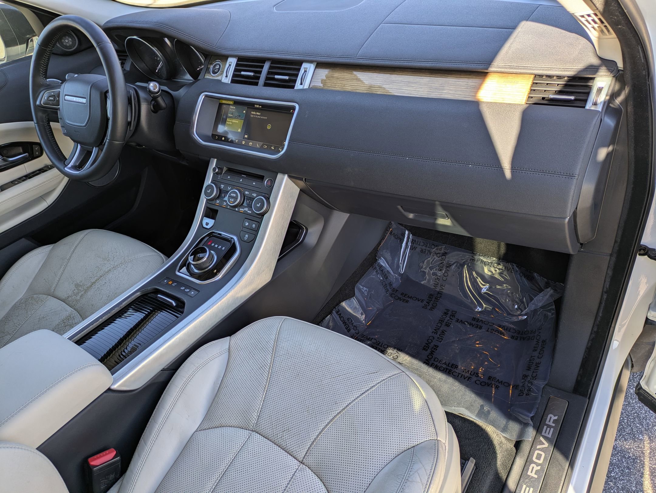 Used 2019 Land Rover Range Rover Evoque HSE image 29
