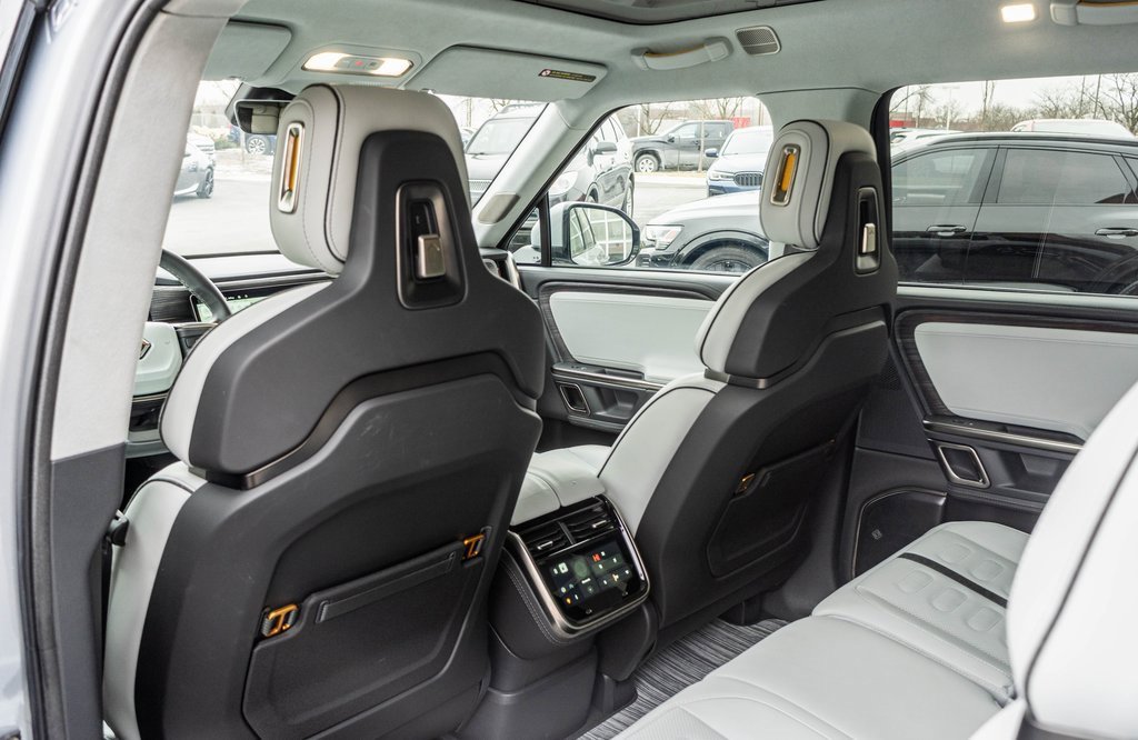 Used 2024 Rivian R1S Adventure image 35