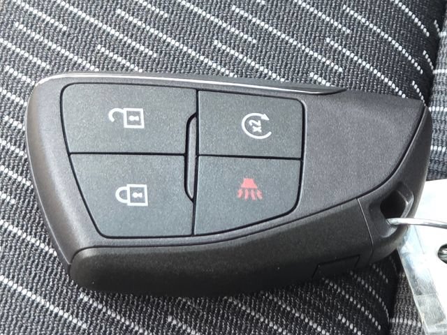 Used 2026 Chevrolet Equinox LT w/ Safety and Technology Package FWD image 33