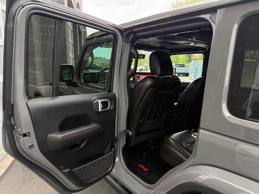 Used 2021 Jeep Wrangler Unlimited Rubicon AWD/4WD image 28