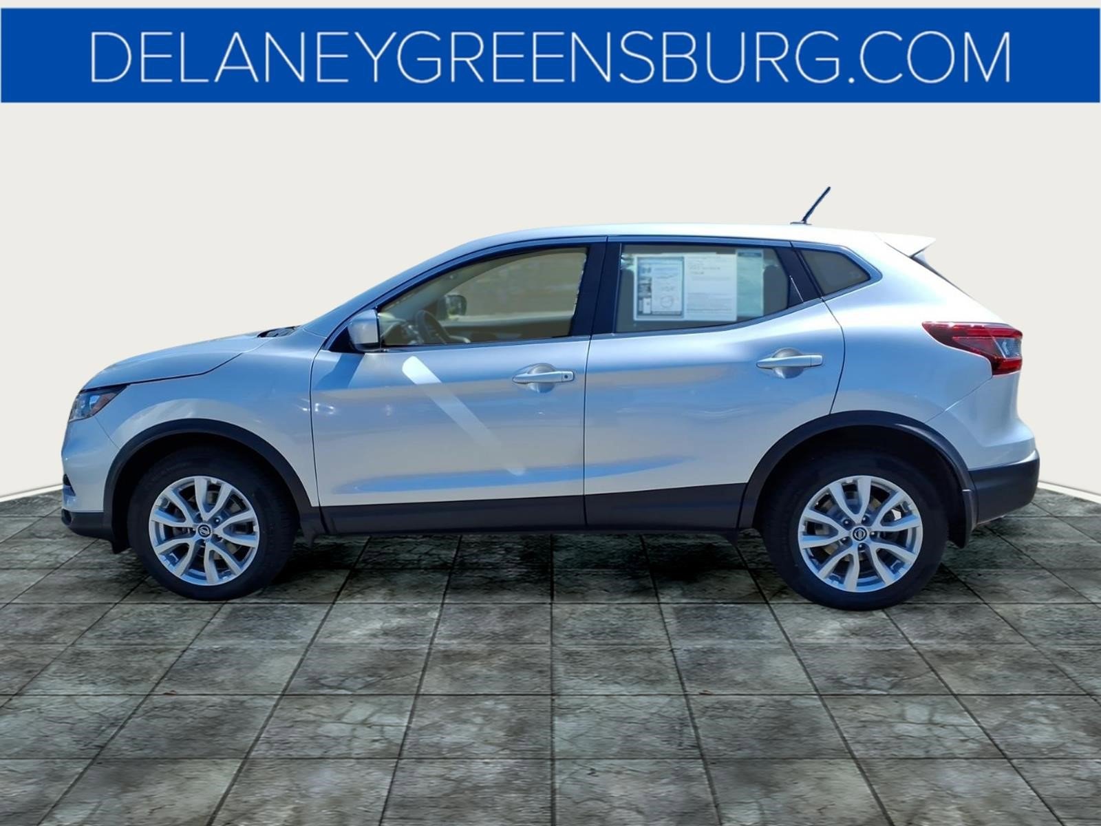 Used 2022 Nissan Rogue Sport S image 6