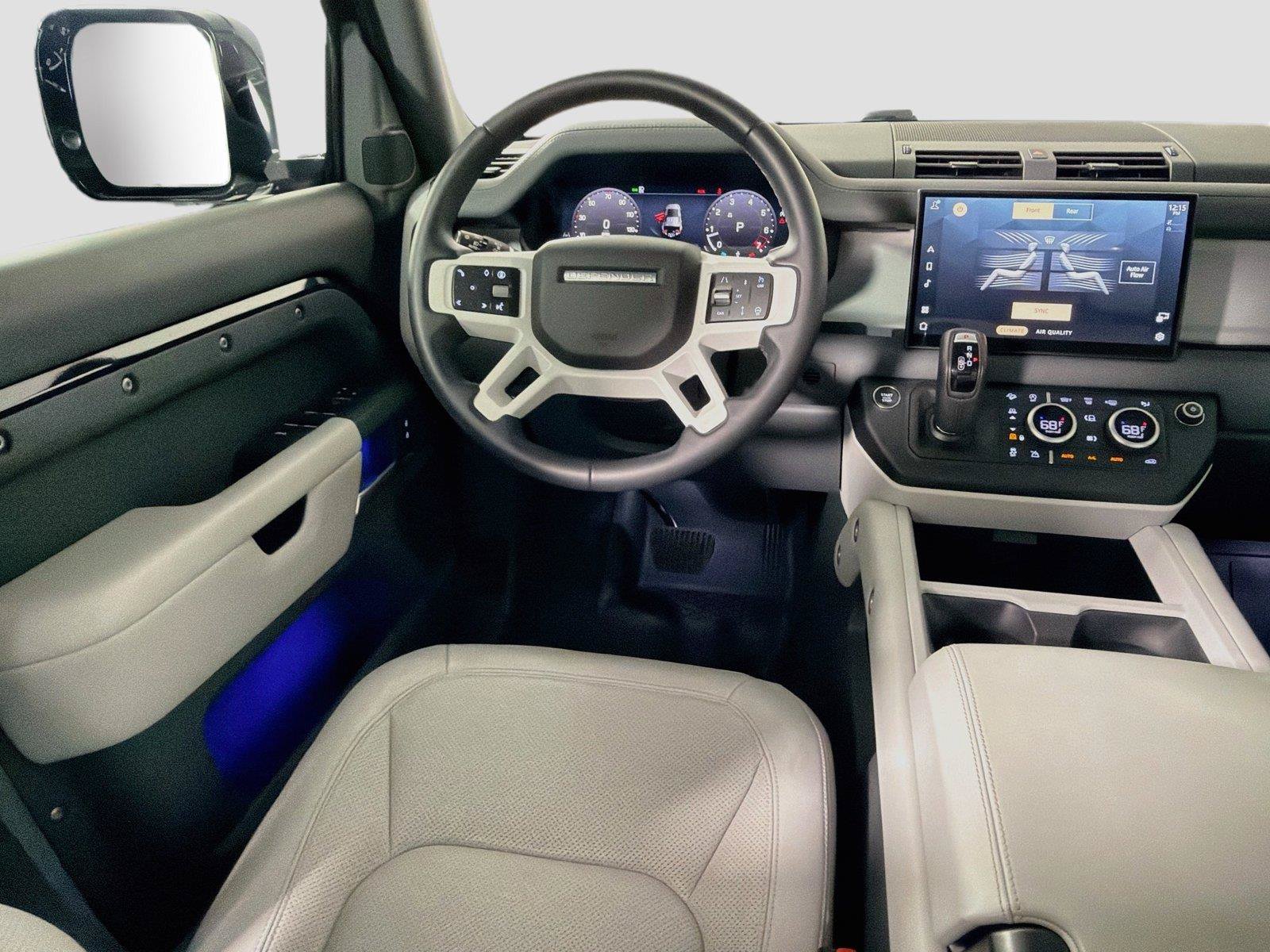 Certified 2025 Land Rover Defender 110 X-Dynamic SE AWD/4WD image 23