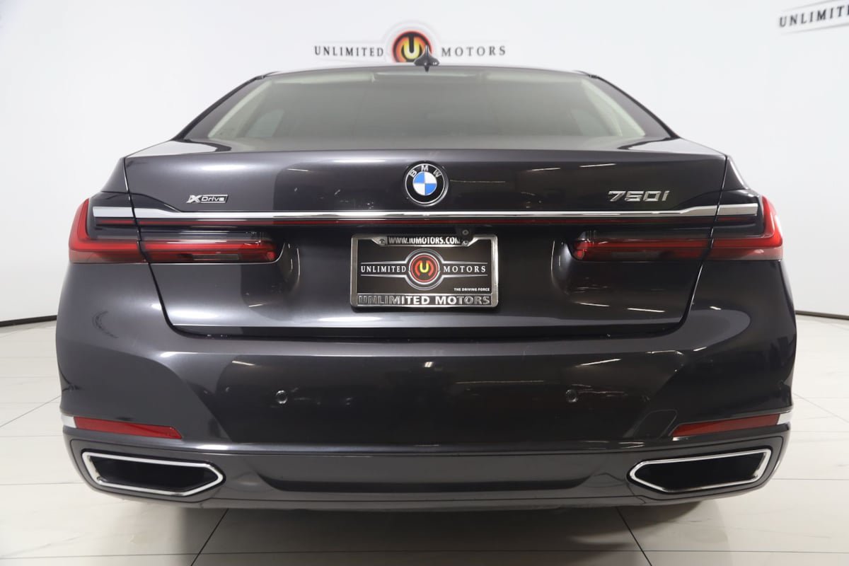 Used 2020 BMW 750i xDrive AWD/4WD image 53