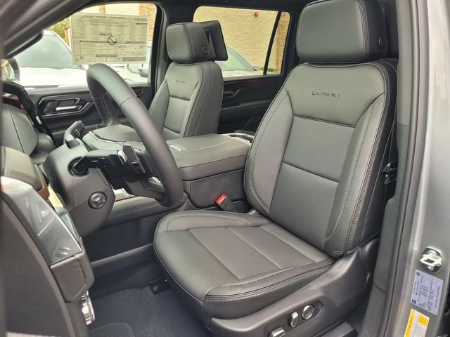 New 2026 GMC Yukon XL Denali w/ Denali Reserve Package AWD/4WD image 18