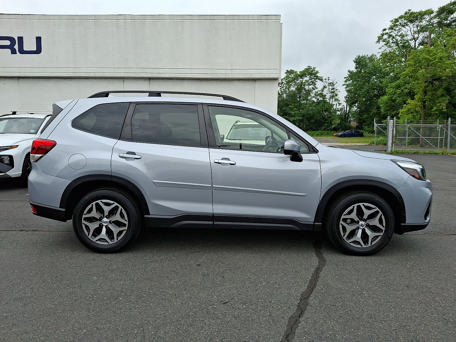 Used 2019 Subaru Forester Premium w/ All-Weather Package AWD/4WD image 7
