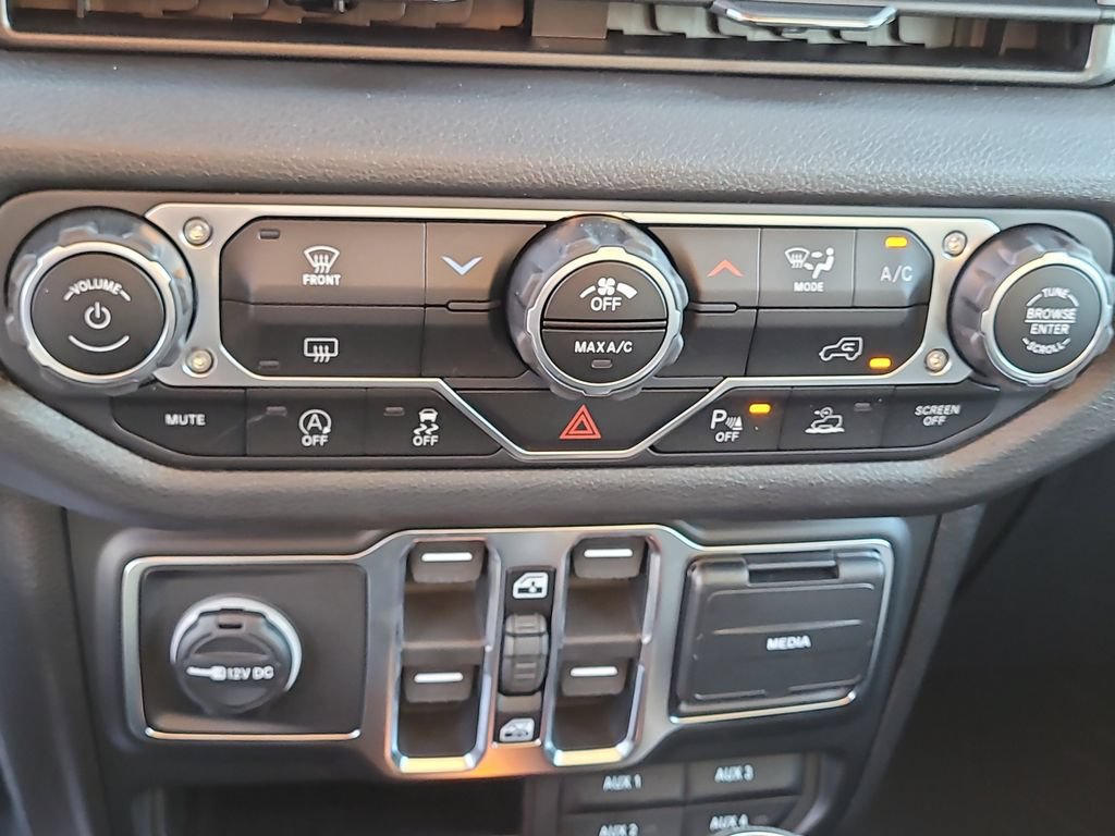 New 2026 Jeep Gladiator Sport AWD/4WD image 24